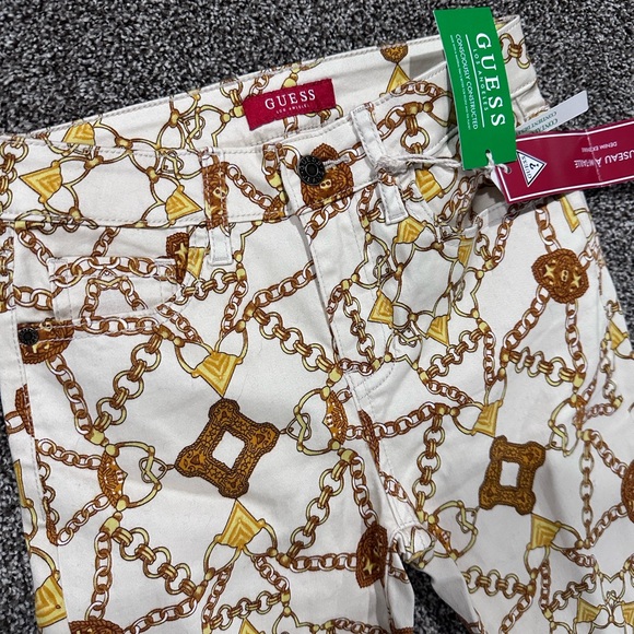 Guess Chain Pattern Stretchy Jeans – Size 25 – Never Worn - Picture 3 of 3